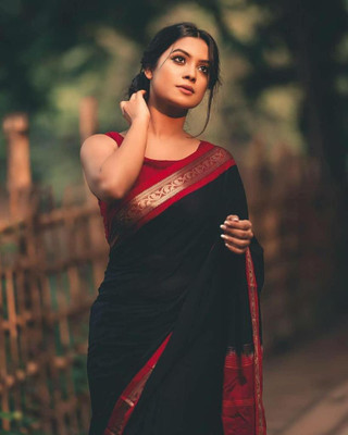 MM VENTURE Woven Chinnalapattu Jacquard Saree(Black, Maroon)