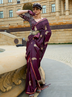 Divastri Woven Banarasi Satin Saree(Maroon)