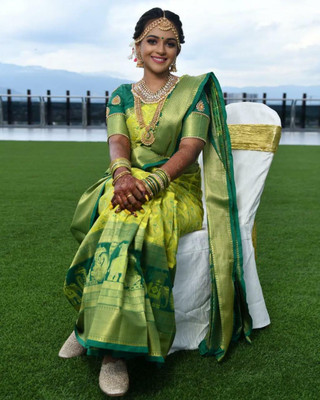 KAKADIYA Woven Kanjivaram Pure Silk Saree(Light Green)