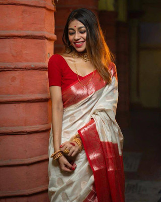 Begum Collection Self Design Kanjivaram Art Silk Saree(White)