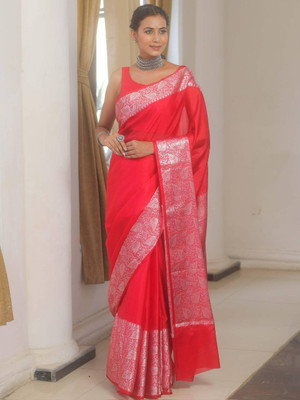 GATISHVAM TEXTILE Self Design Banarasi Art Silk Saree(Red, Silver)