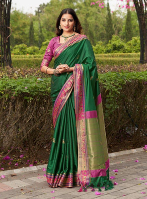 SGF11 Self Design Handloom Pure Silk Saree(Green)
