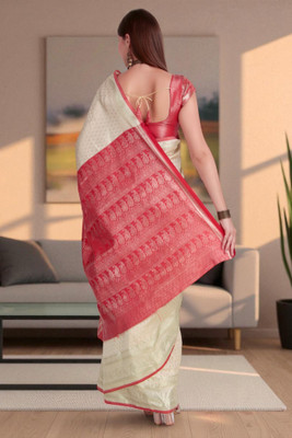 WANQUILA Printed Saree with Attached Blouse Silk Blend Saree(Cream, Red)