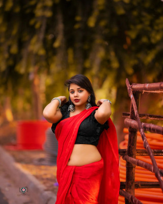 SARADA HANDLOOM Solid/Plain Daily Wear Pure Cotton Saree(Red)
