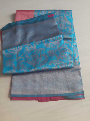 AARADHYA Self Design Handloom Silk Blend Saree(Light Blue)