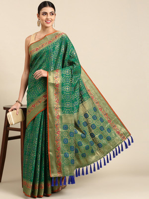 Pandadi Saree Woven Patola Silk Blend Saree(Green)