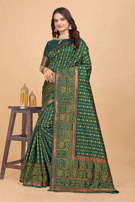 Parishow Printed Bandhani Silk Blend Saree(Green)