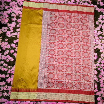 Aiman Creation Temple Border, Solid/Plain Sambalpuri Handloom Art Silk Saree(Yellow, Red)