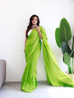 Maruti Art Solid/Plain Daily Wear Cotton Blend Saree(Light Green)