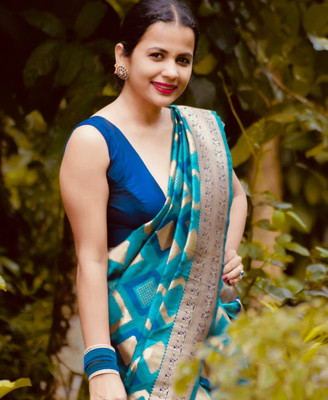 KM CREATION Self Design Banarasi Art Silk Saree(Light Blue)