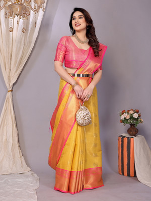 VILLAGIUS Woven Kanjivaram Silk Blend, Jacquard Saree(Gold)
