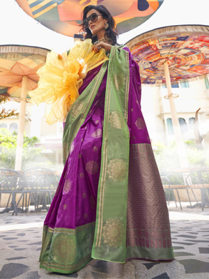 Sareemall Woven Banarasi Silk Blend Saree(Magenta)
