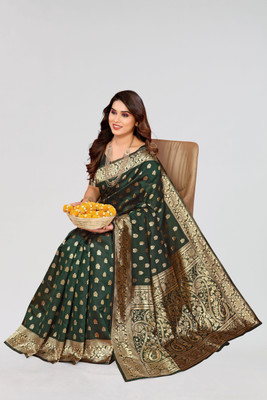 Soor Panchi Woven Banarasi Pure Silk Saree(Dark Green)