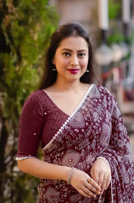 Mollymode Geometric Print Bollywood Georgette Saree(Maroon)