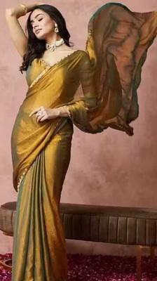 Hdiya Self Design Bollywood Net Saree(Gold)