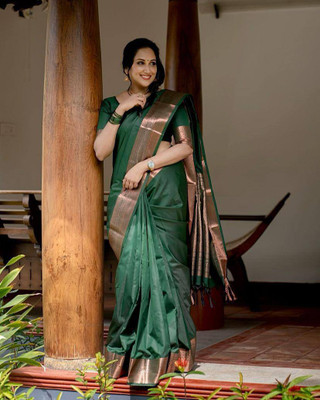 GATISHVAM TEXTILE Woven Banarasi Art Silk Saree(Green)