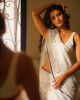 FEMORI Printed Bollywood Cotton Linen Saree(White)