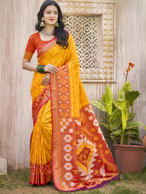 Divastri Woven, Printed Pochampally Cotton Silk Saree(Yellow)