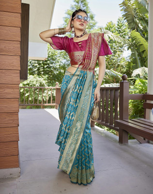 YASHIKA Self Design Kanjivaram Silk Blend Saree(Blue)