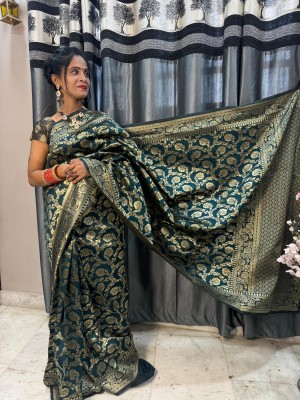 Banaras silk palace Woven Banarasi Silk Blend Saree(Dark Green)