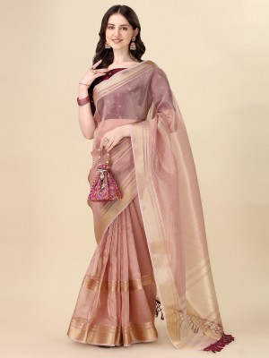 Hirvanti Fashion Embellished, Self Design Bollywood Silk Blend Saree(Maroon)