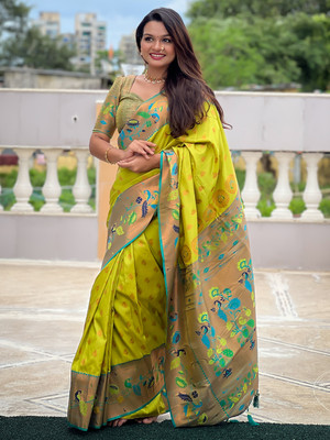 Nayanthara Trends Woven Paithani Silk Blend Saree(Green)