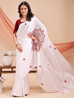 VIBHAGYAA Printed, Embellished, Embroidered Daily Wear Chiffon Saree(Maroon, White)