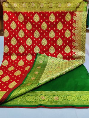 Dulhan Collection Woven Banarasi Handloom Silk Blend Saree(Red)