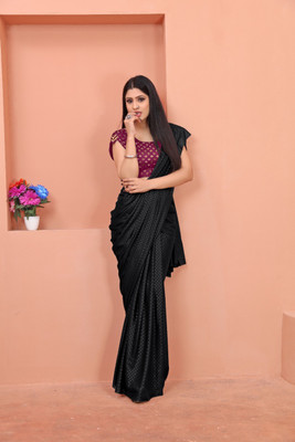 Sachita Checkered Bollywood Chiffon Saree(Black)