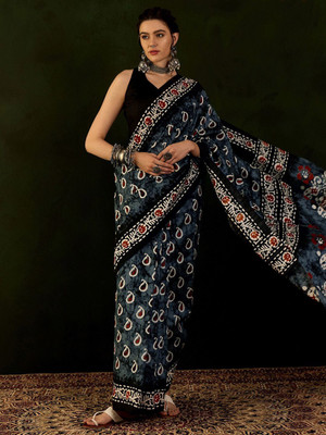 Sangria Printed Daily Wear Silk Blend Saree(Grey)