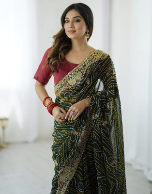 BHAGYAVATI DESIGNER Printed Bandhani Art Silk Saree(Green)