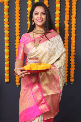 SARJAN AGRI EXPORT Woven Dharmavaram Silk Blend Saree(Cream)