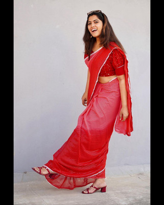 V And V Shop Self Design, Polka Print Daily Wear Georgette, Chiffon Saree(Red)