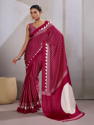 SARETRA MALL Printed, Geometric Print Bollywood Satin Saree(Magenta)