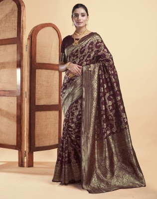 Divastri Woven, Embellished, Self Design Banarasi Silk Blend, Jacquard Saree(Maroon, Gold)