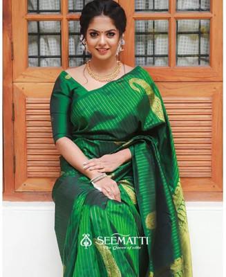 Miss Beelee Printed Banarasi Silk Blend Saree(Green)