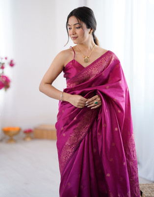 Samah Woven, Embellished Banarasi Silk Blend Saree(Magenta, Gold)