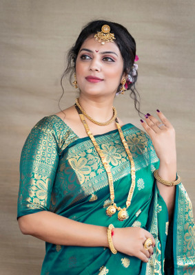 Nirjara Creation Woven Banarasi Jacquard Saree(Multicolor)