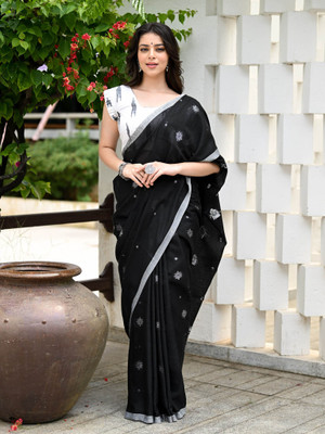 SathiBoutique Woven Handloom Cotton Blend Saree(Black, White)