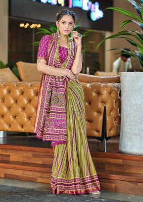 Divastri Striped, Printed Chanderi Cotton Blend Saree(Green, Purple)