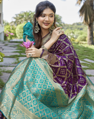 YASHIKA Woven Kanjivaram Art Silk, Jacquard Saree(Purple)