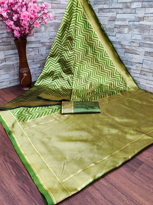 Vedant Vastram Self Design Banarasi Silk Blend Saree(Light Green)