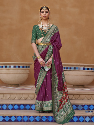 Elora Woven Patola Silk Blend Saree(Magenta)
