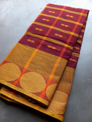 kundusaree Checkered Tant Pure Cotton Saree(Maroon)