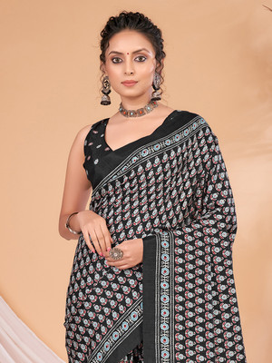 Divastri Digital Print Chanderi Silk Blend Saree(Black)