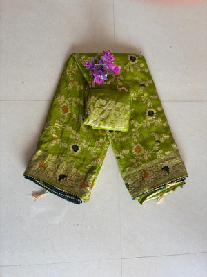 Shri Vianayak Floral Print Banarasi Silk Blend Saree(Light Green)