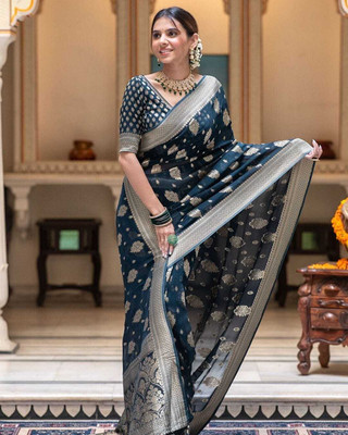 JIADIA Woven Kanjivaram Pure Silk, Art Silk Saree(Light Blue, Gold)