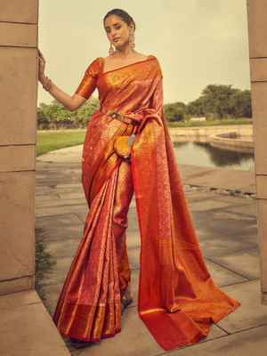 Divastri Woven Kanjivaram Silk Blend Saree(Purple)