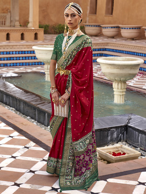 Sareemall Self Design Patola Silk Blend Saree(Red)