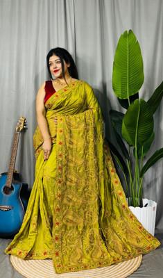 Dona Sharee Embroidered Bollywood Georgette Saree(Green)